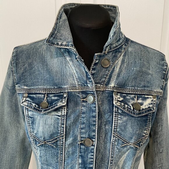 Rose Denim. Classic lady denim jacket , faded blue jean. Stretch denim. Size M. - Picture 5 of 13